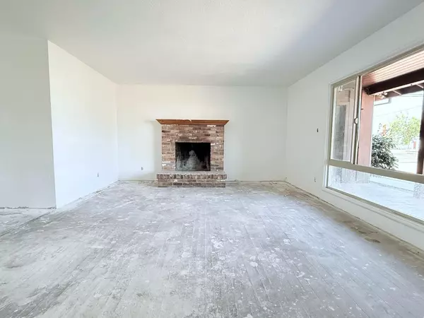 Atwater, CA 95301,1360 Grove AVE