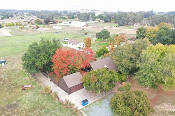 5494 E International AVE, Clovis, CA 93619