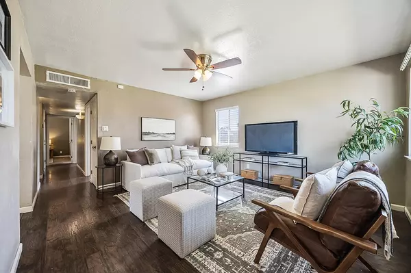 Kingsburg, CA 93631,554 Sunset ST