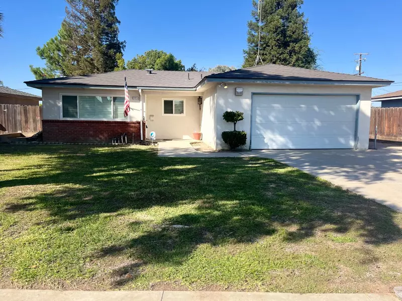 15412 W B, Kerman, CA 93630