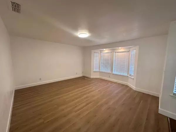 2378 Grapewood CT, Madera, CA 93637