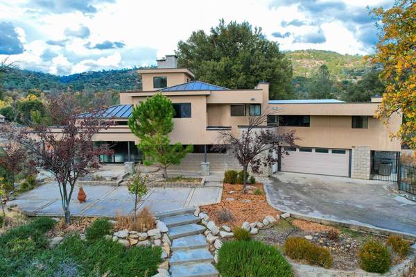 49868 River Falls WAY, Oakhurst, CA 93644