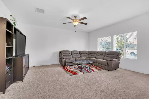 Fresno, CA 93722,4430 W Langden DR