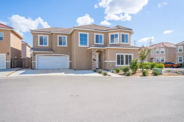 Fresno, CA 93722,4430 W Langden DR