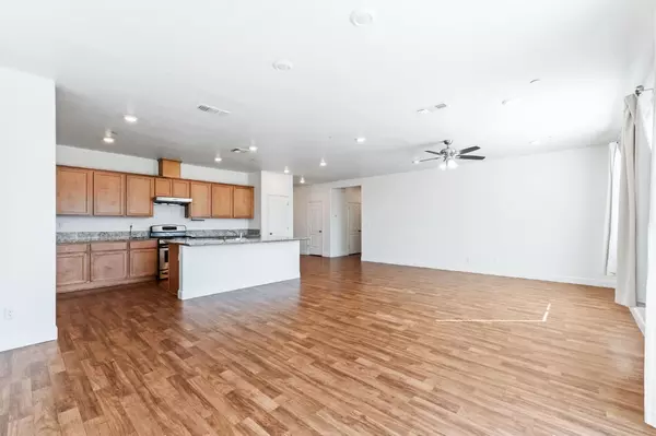 Fowler, CA 93625,895 E Curtis AVE