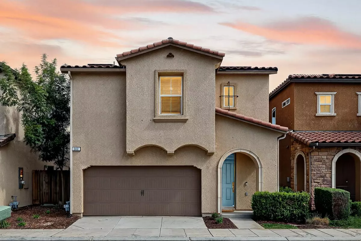 Fresno, CA 93727,560 N Elise LN