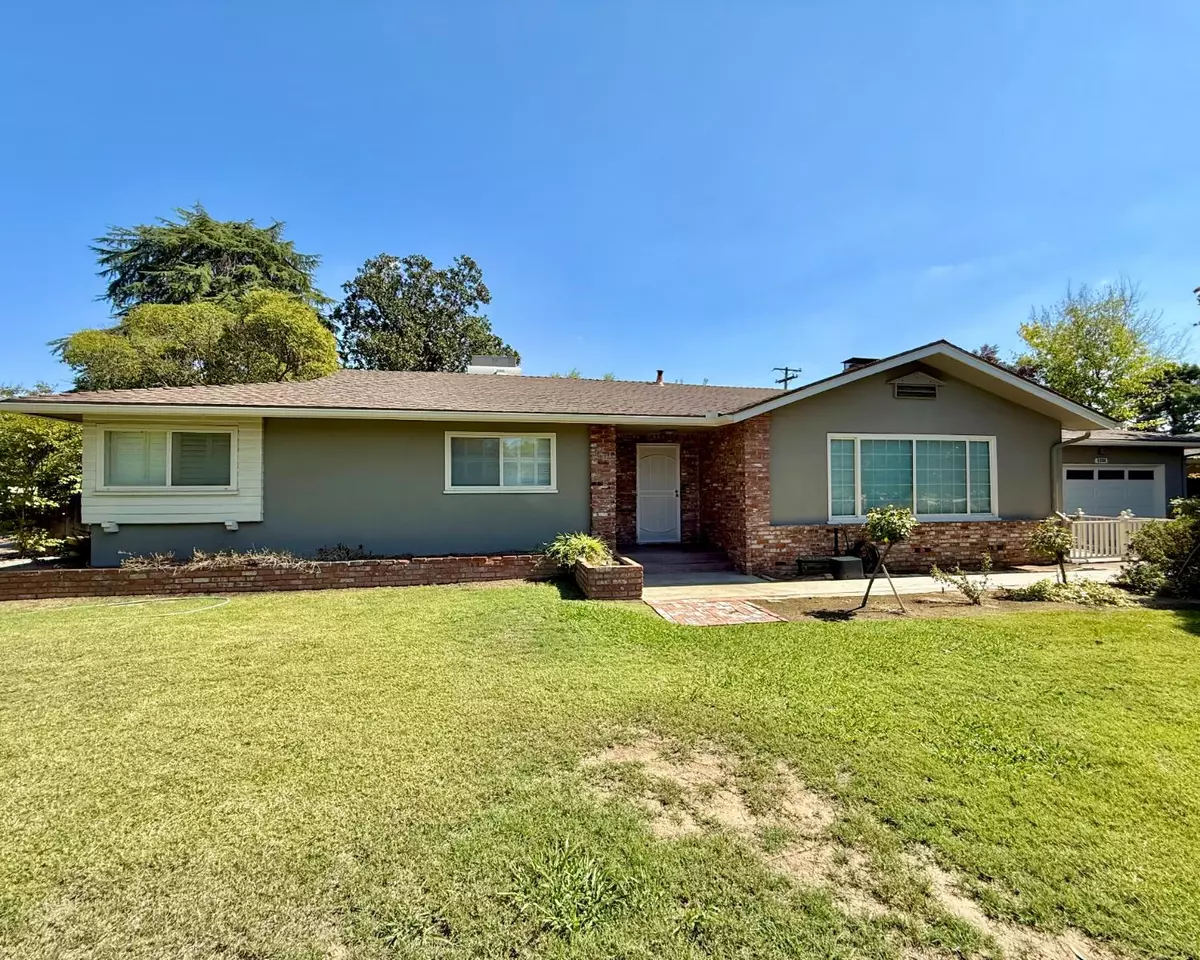 Fresno, CA 93711,5386 N Fruit AVE