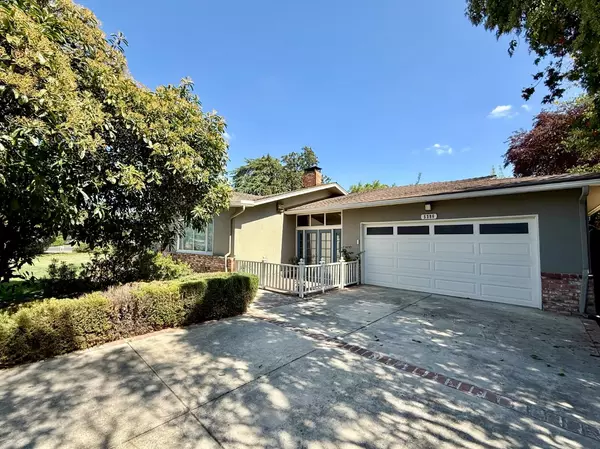 Fresno, CA 93711,5386 N Fruit AVE