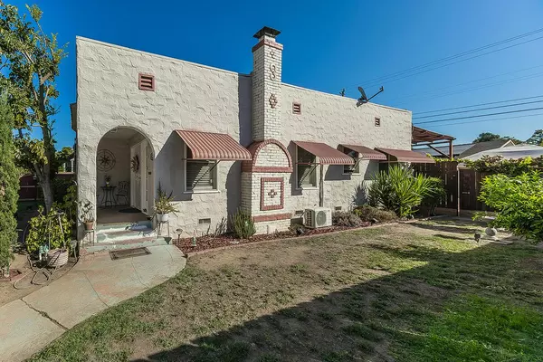 2202 N Vagedes AVE,  Fresno,  CA 93705