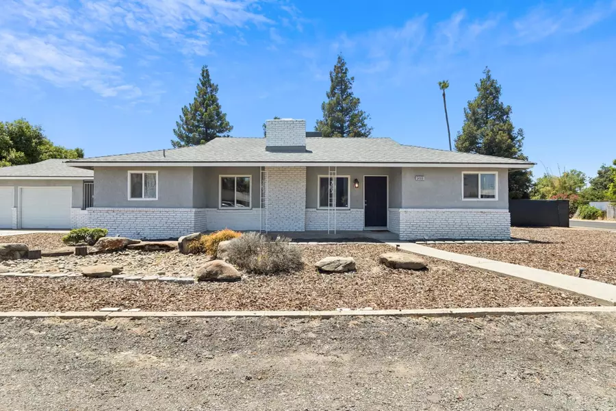 5466 E Ashlan AVE, Fresno, CA 93727