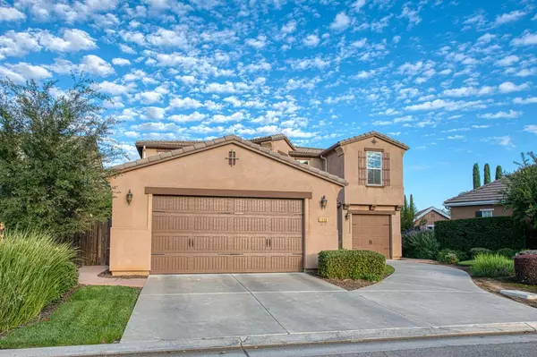 1609 N Piccadilly LN, Clovis, CA 93619