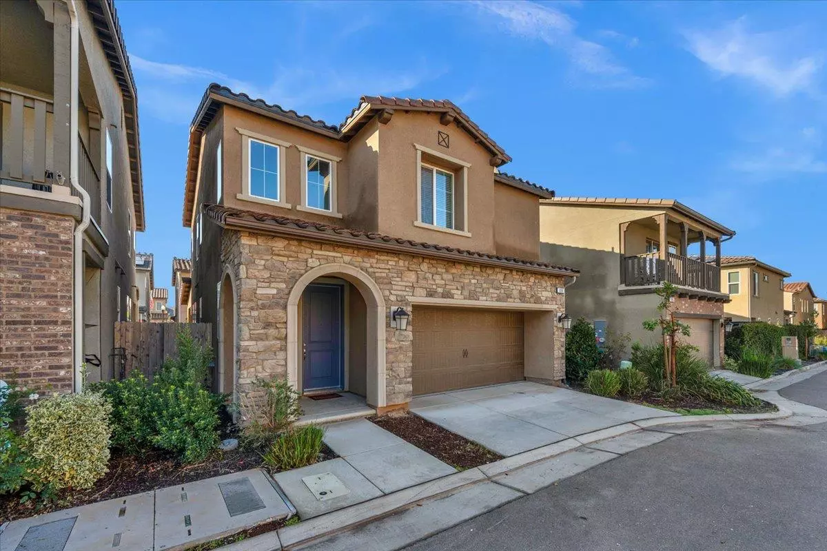 Madera, CA 93636,890 Fir ST