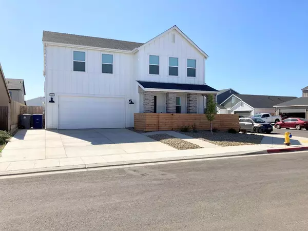 Clovis, CA 93619,4220 San Gabriel AVE