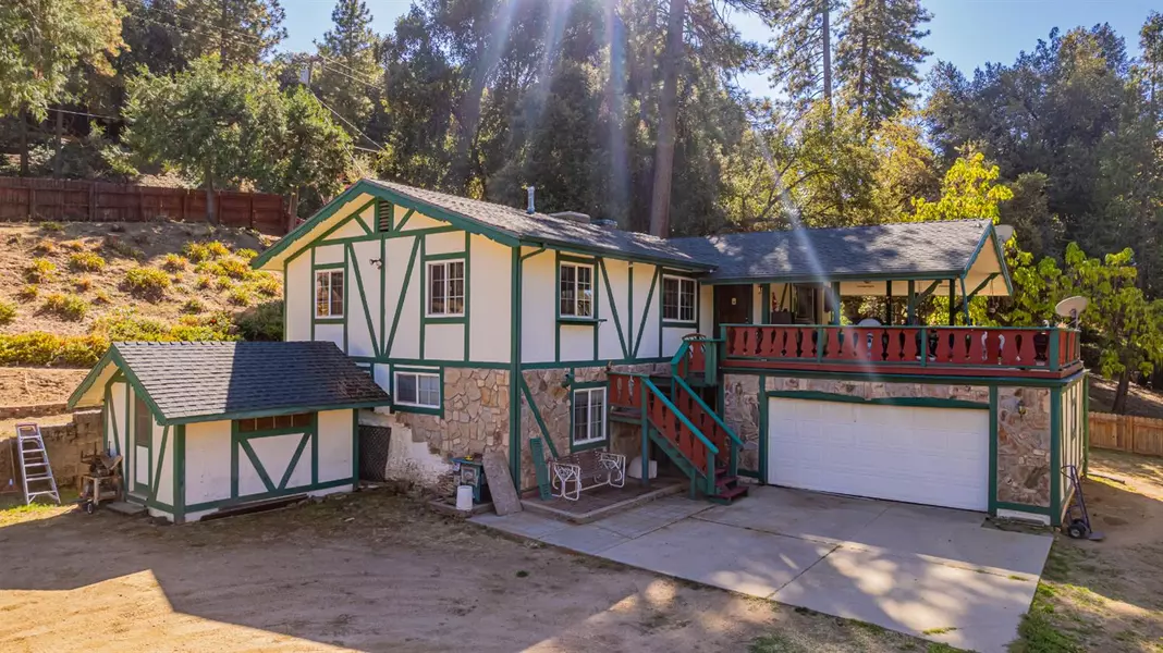 42585 Buckeye RD, Oakhurst, CA 93644