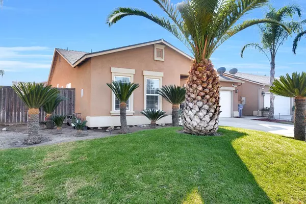 Parlier, CA 93648,8460 Foothill AVE