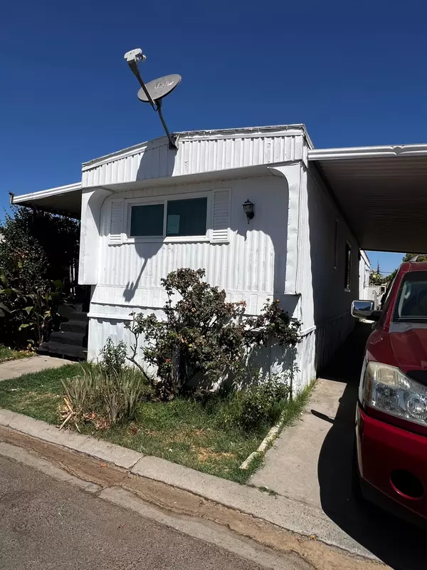 3138 W Dakota AVE #126, Fresno, CA 93722