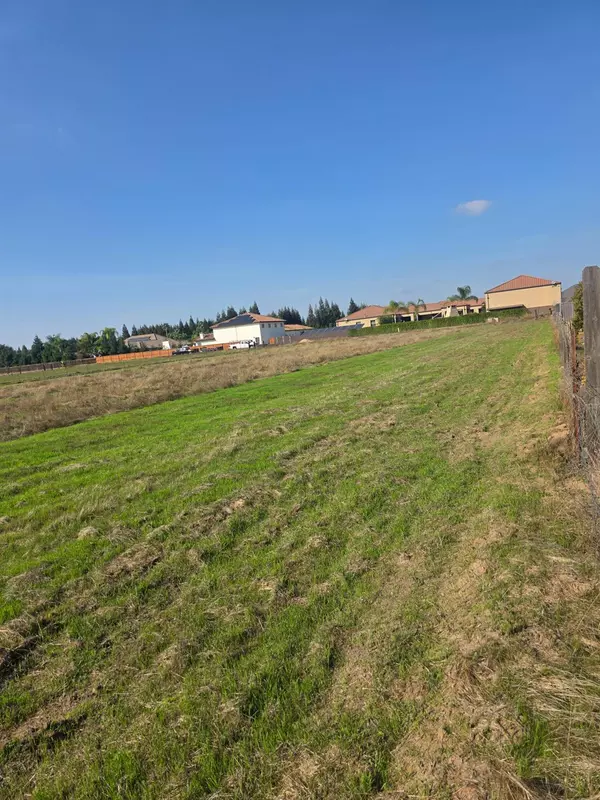 0 Queen Elizabeth DR, Atwater, CA 95301