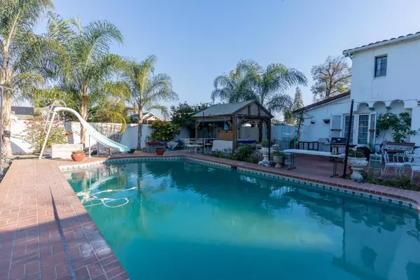 Selma, CA 93662,2002 Merced ST