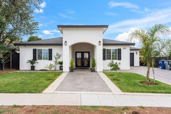 325 W Lorena AVE, Fresno, CA 93706