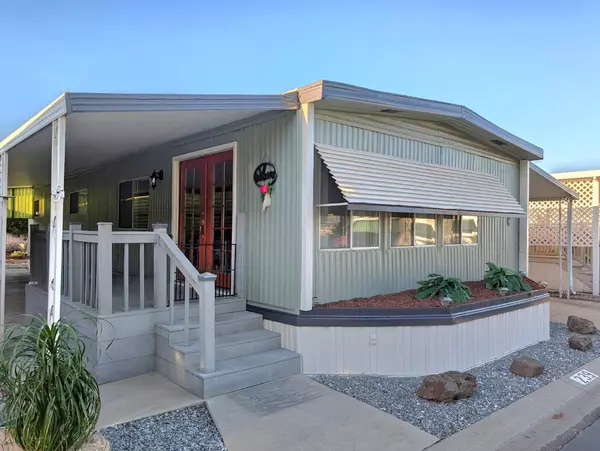 1001 Sylmar AVE #239, Clovis, CA 93612