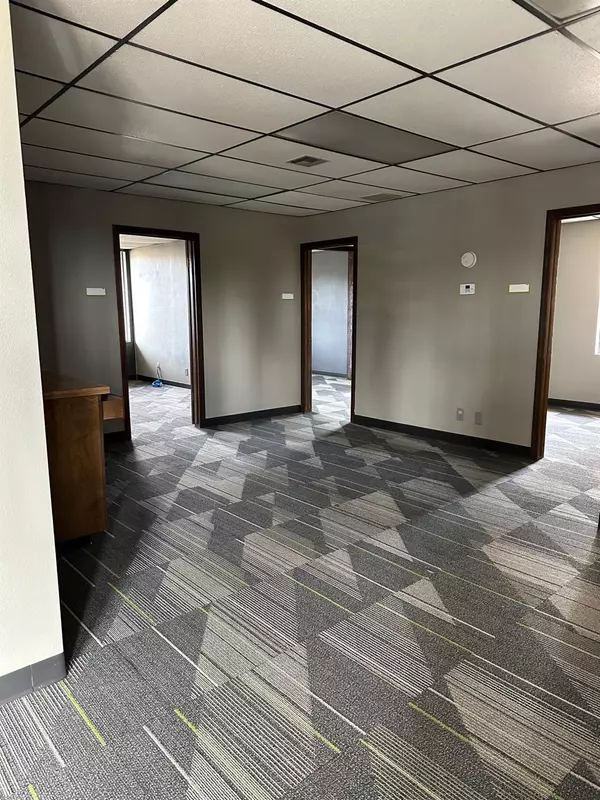 Visalia, CA 93277,1942 S Court ST