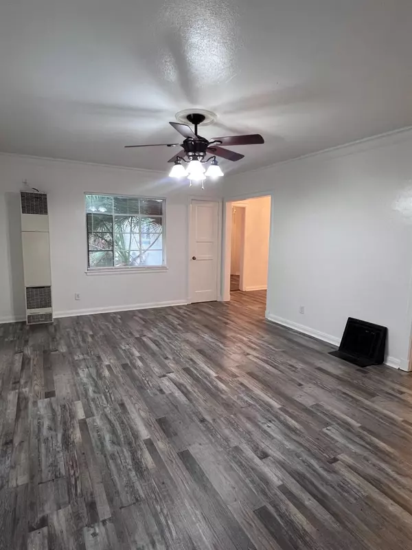 Fresno, CA 93728,1024 N Broadway ST