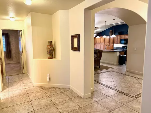 Hanford, CA 93230,2743 Zion WAY