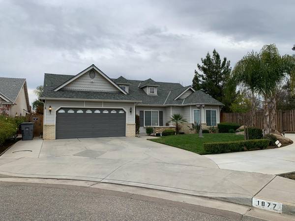 1877 E Turnberry AVE, Fresno, CA 93730