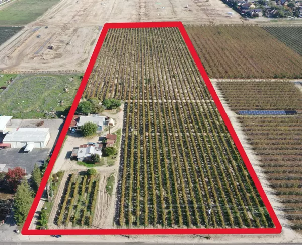 Kingsburg, CA 93631,13608 S Academy