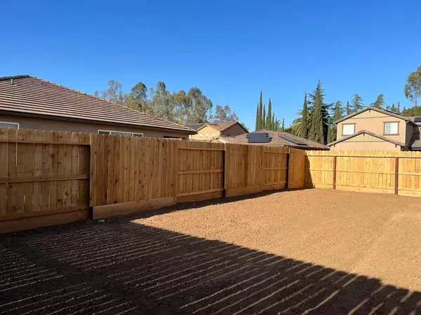 Fresno, CA 93727,6734 E Cambridge AVE