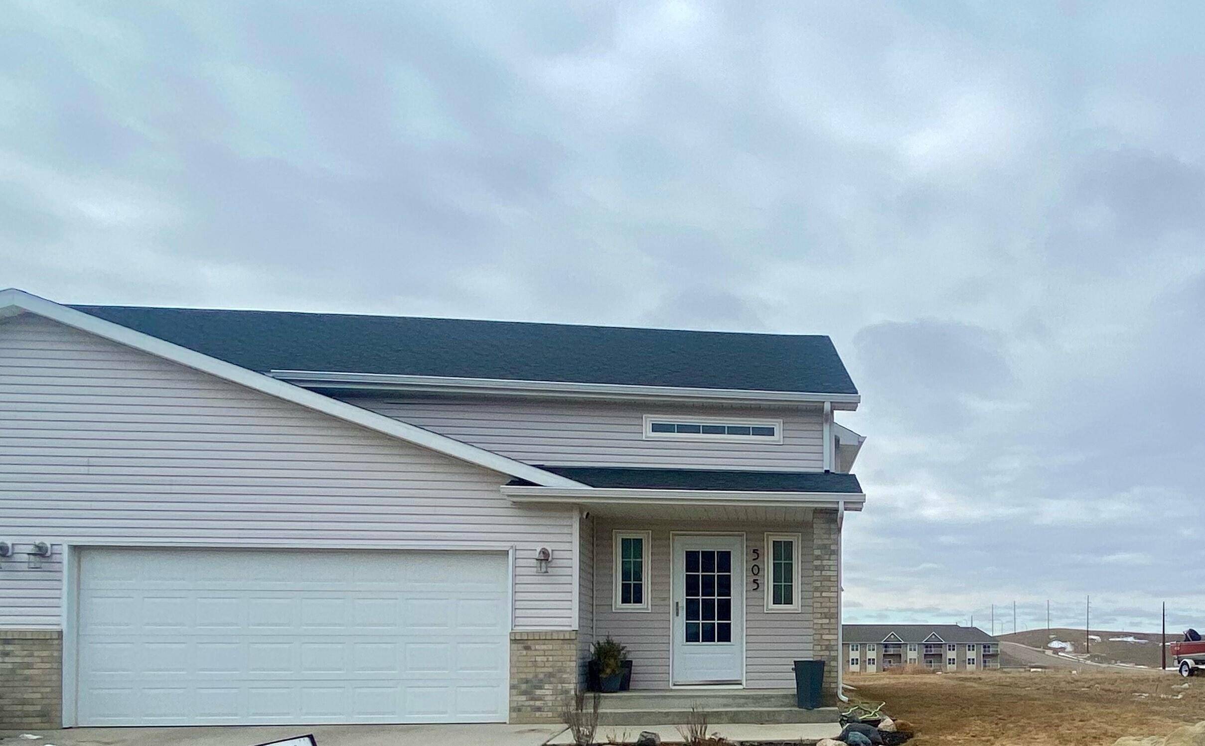 505 8th St. NW, Watford City, ND 58854