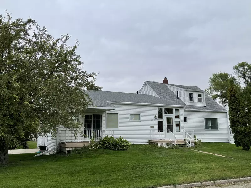 546 6th AVE SW, Valley City, ND 58072