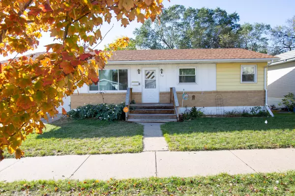 512 10th ST S, Bismarck, ND 58501