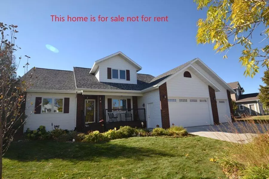 811 Stagecoach CIR, Bismarck, ND 58503