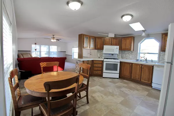 Bismarck, ND 58504,305 Oxford DR