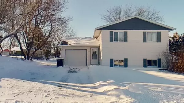15 Penenah DR, Lincoln, ND 58504