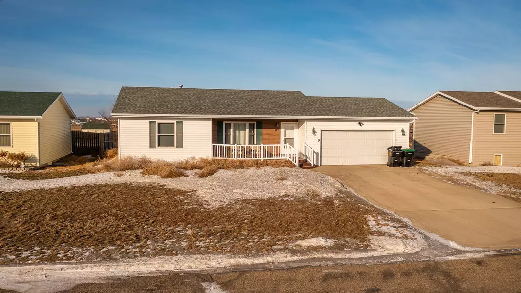 122 Libby RD, Lincoln, ND 58504