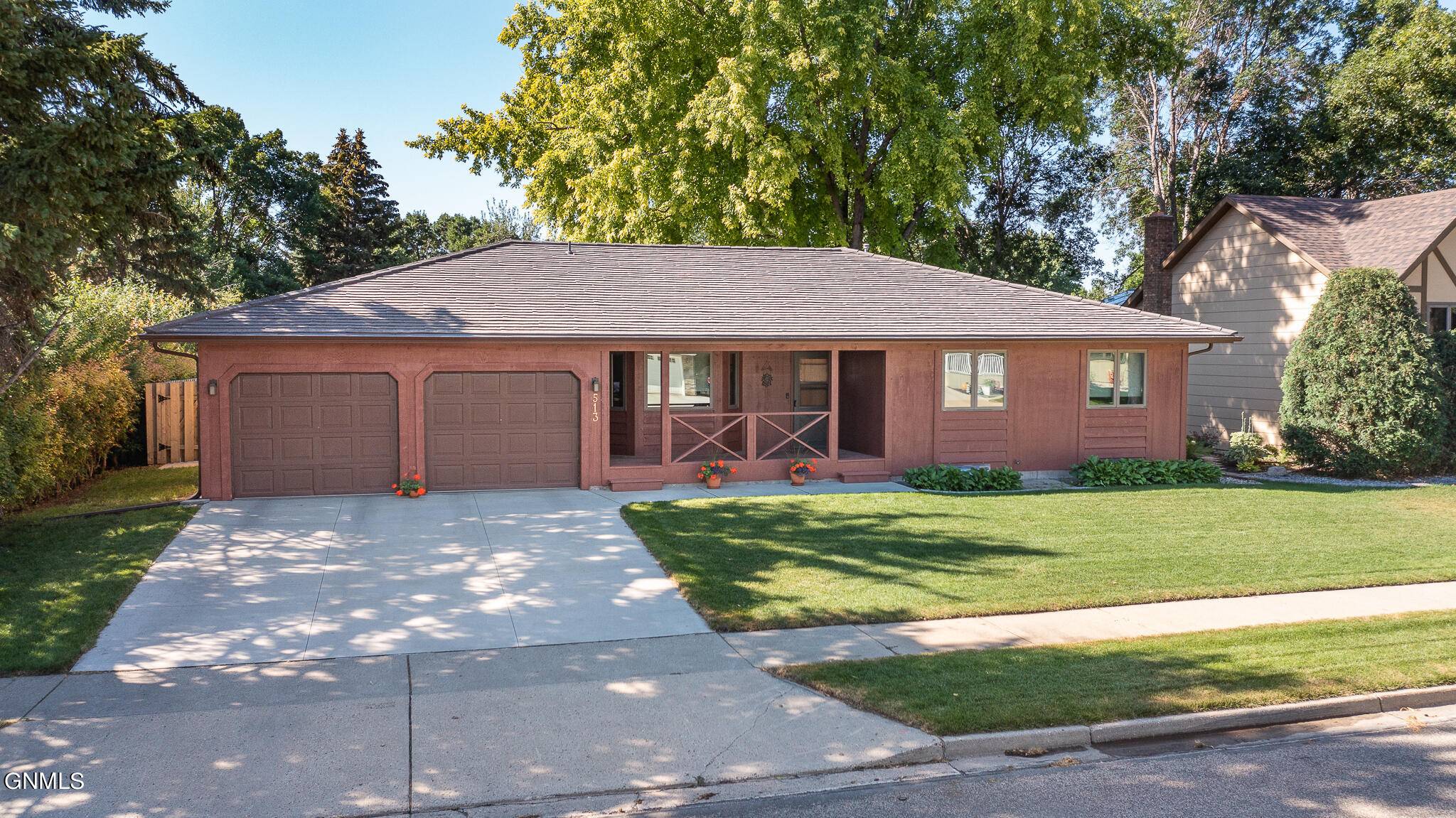 513 Augsburg AVE, Bismarck, ND 58504
