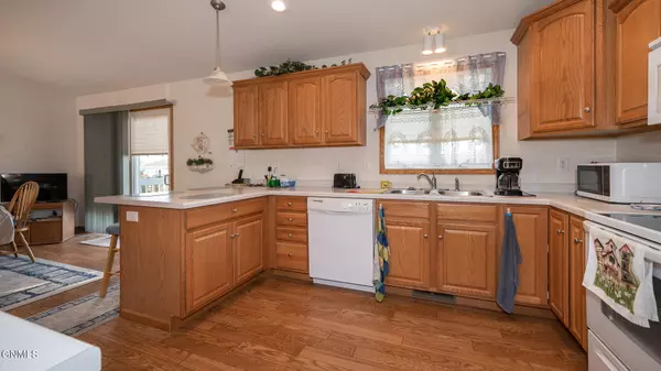 Lincoln, ND 58504,136 Lewis RD