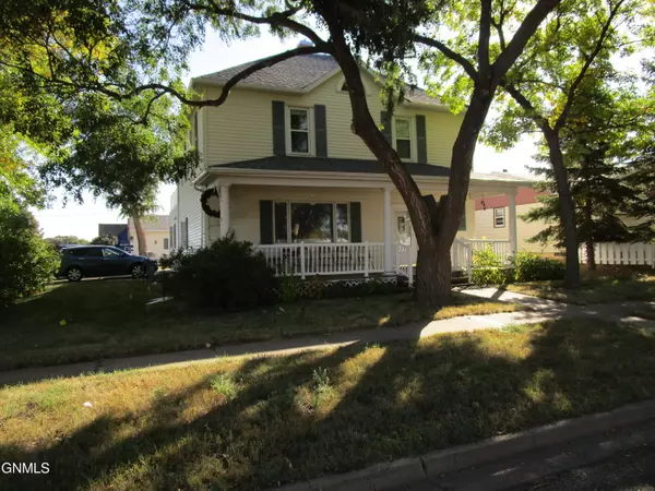 302 Main ST S, Glen Ullin, ND 58631