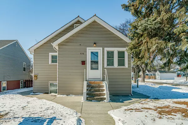 Bismarck, ND 58501,930 N 12th ST