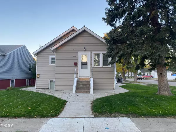 930 N 12th ST, Bismarck, ND 58501
