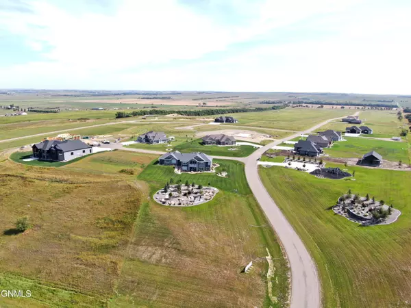 Bismarck, ND 58503,20004 Acadia PL