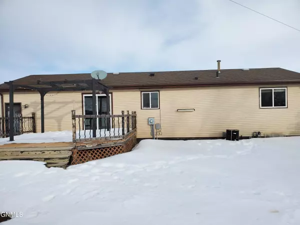 Belfield, ND 58622,306 3rd Ave Se AVE SE