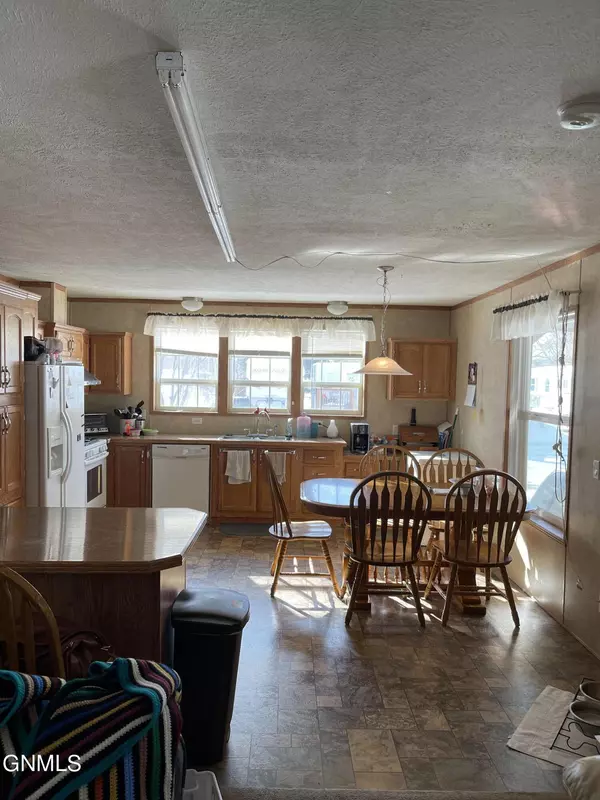 Mandan, ND 58554,108 Antelope ST