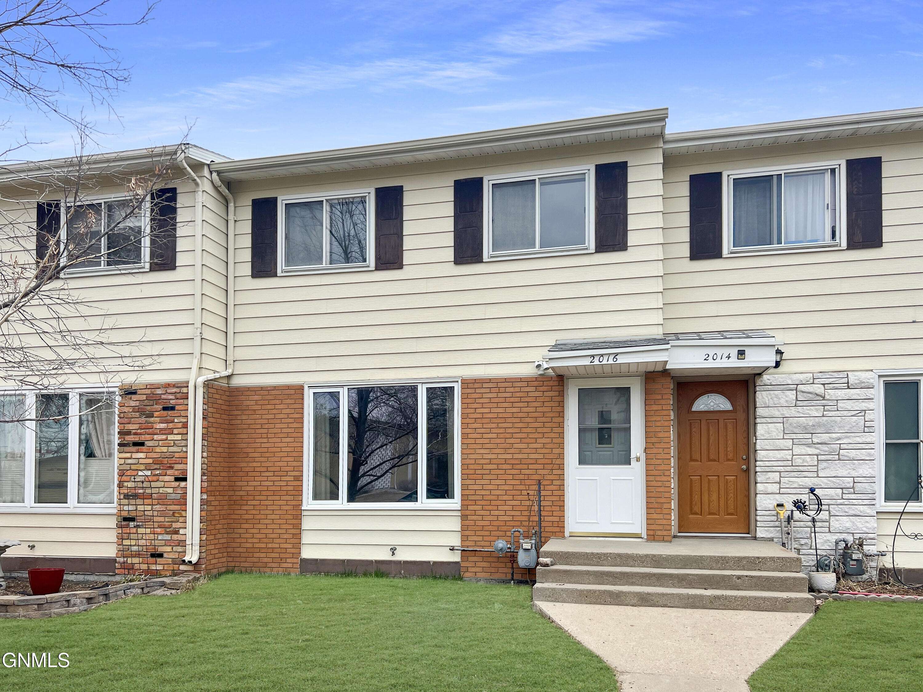 2016 9th St Nw ST NW, Minot, ND 58703