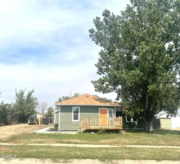 509 4th ST, Fairview, MT 59221