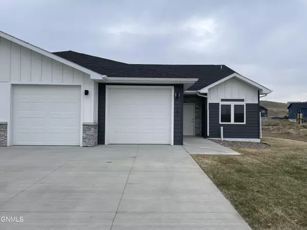 127 Kay'S Court Se,  Watford City,  ND 58854