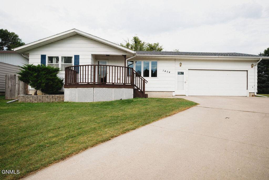 Jamestown, ND 58401,1404 7th AVE SW