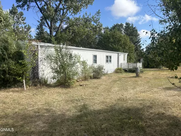 109 1st ST W, Amidon, ND 58620